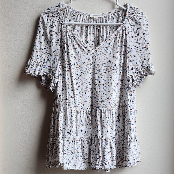 NWOT beachlunchlounge Floral V-Neck Ruffled Blouse Size XS - Picture 4 of 14